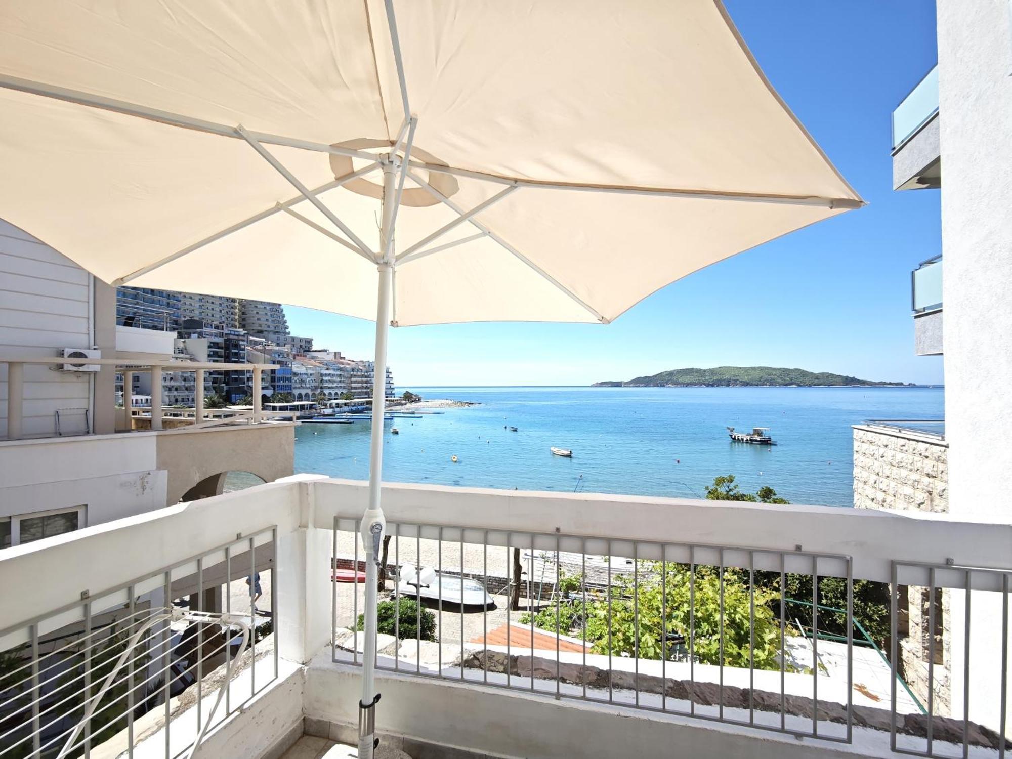 Fisherman House Apartments Rafailovici Luaran gambar